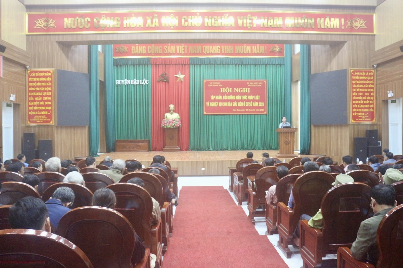 Tập huấn nâng cao năng lực cho đội ngũ hòa giải viên trên địa bàn huyện Hậu Lộc.