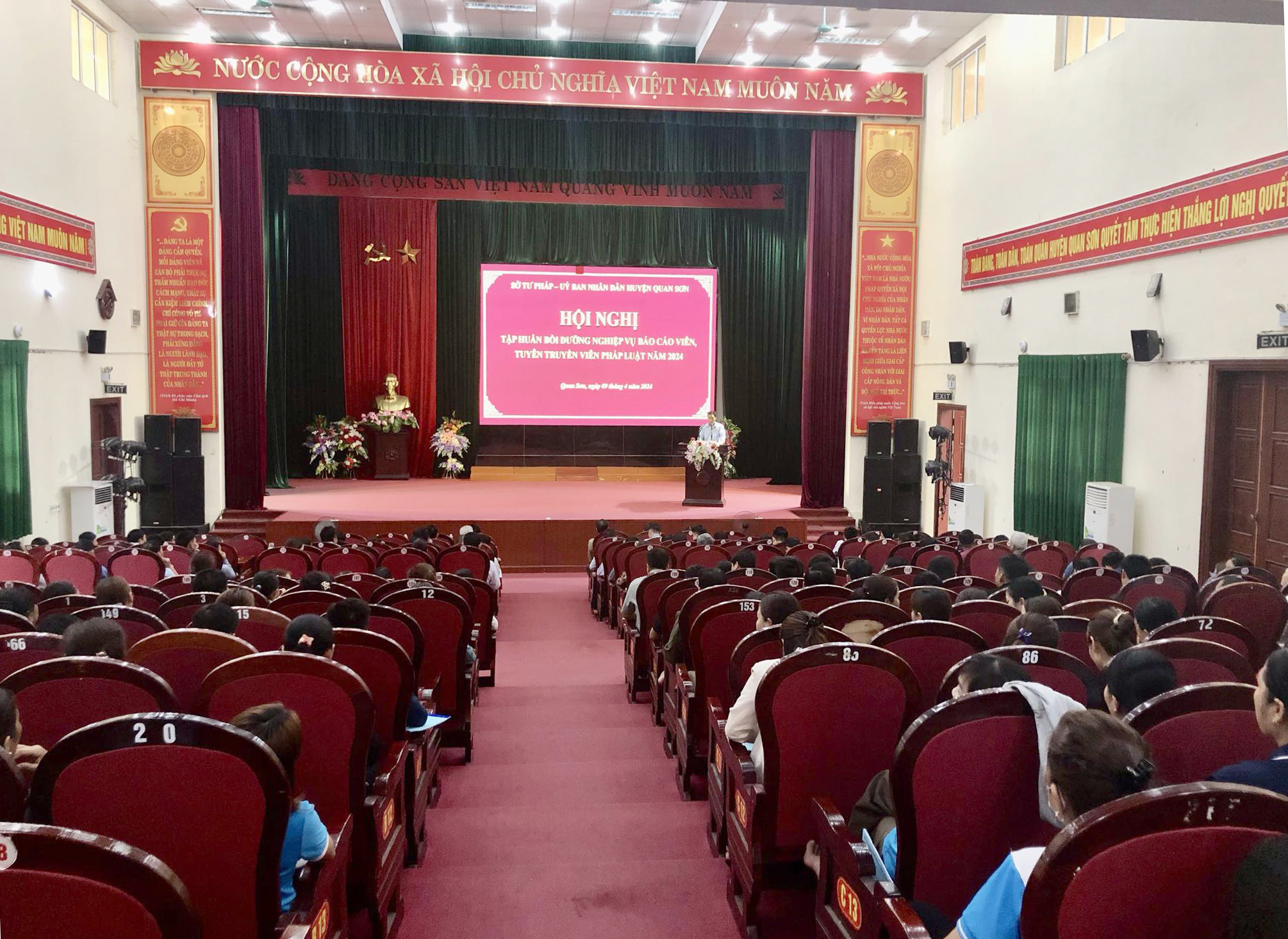 Tập huấn bồi dưỡng nghiệp vụ Báo cáo viên, Tuyên truyền viên pháp luật tại huyện Quan Sơn