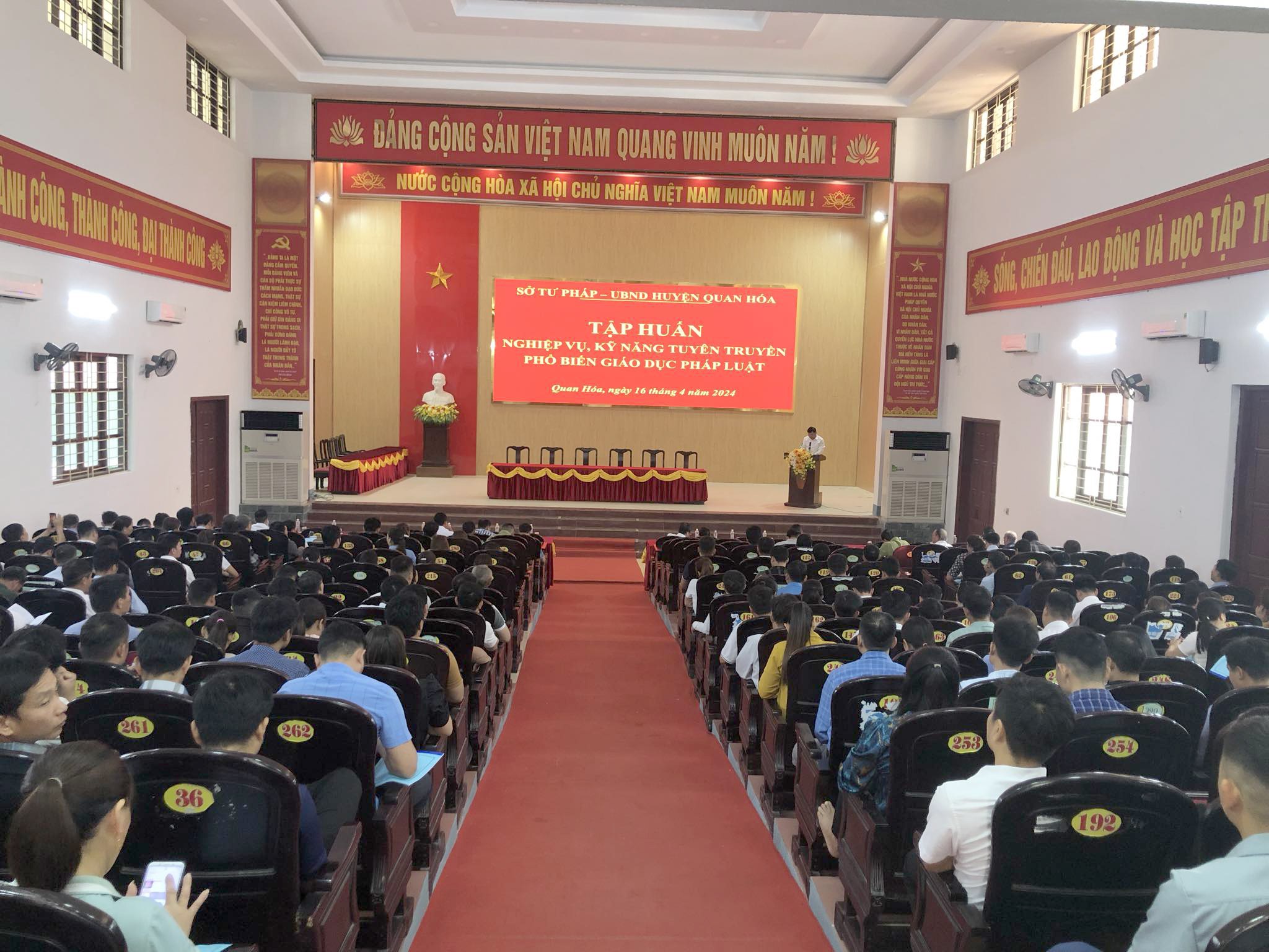 Tập huấn bồi dưỡng nghiệp vụ báo cáo viên, tuyên truyền viên pháp luật tại huyện Quan Hoá và  Mường Lát