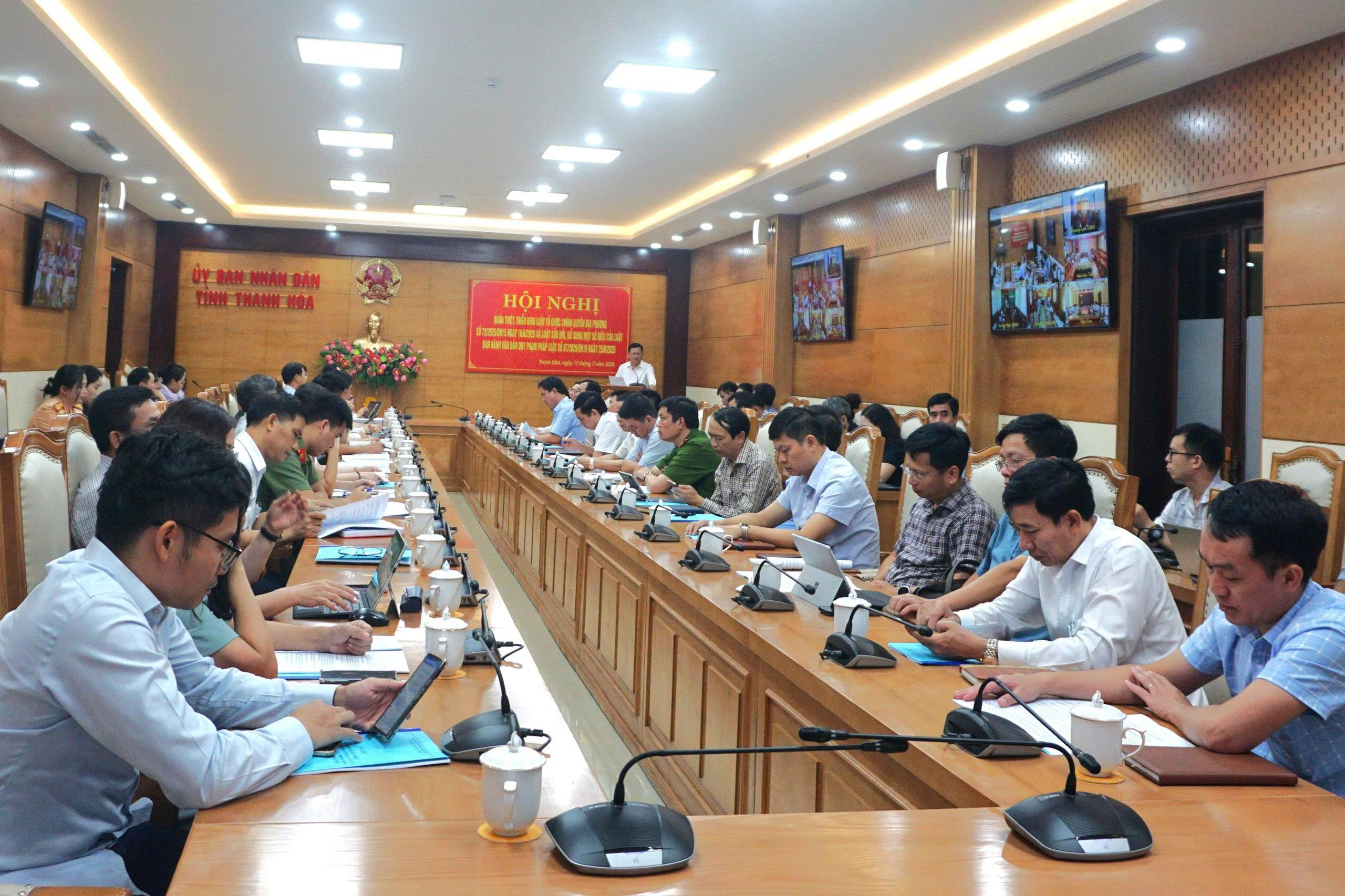 Hội nghị quán triệt, triển khai Luật Tổ chức chính quyền địa phương số 72/2025/QH15 và Luật sửa đổi, bổ sung một số điều của Luật Ban hành văn bản quy phạm pháp luật số 87/2025/QH15